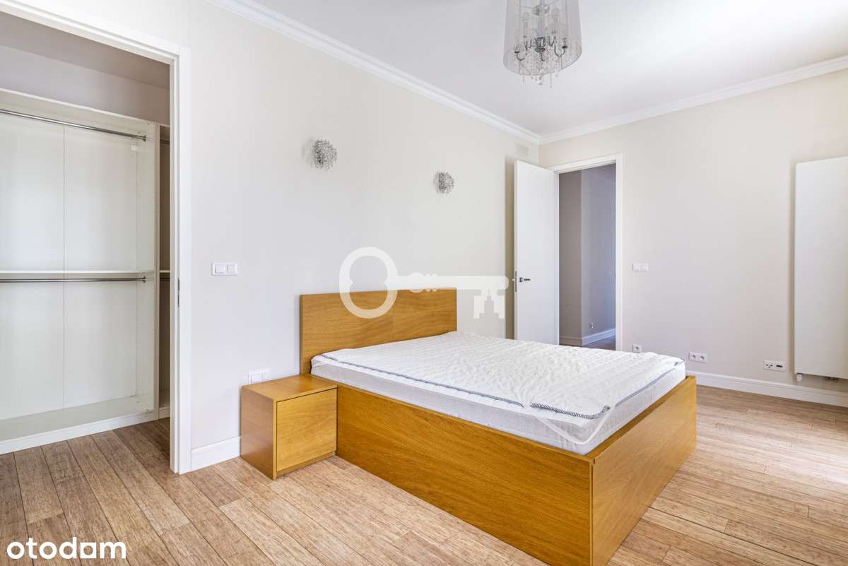 Luksusowy apartament z windą i tarasem-8