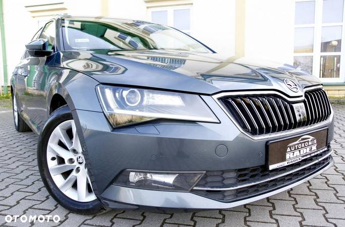 Skoda Superb 2.0 TDI Style DSG - 2