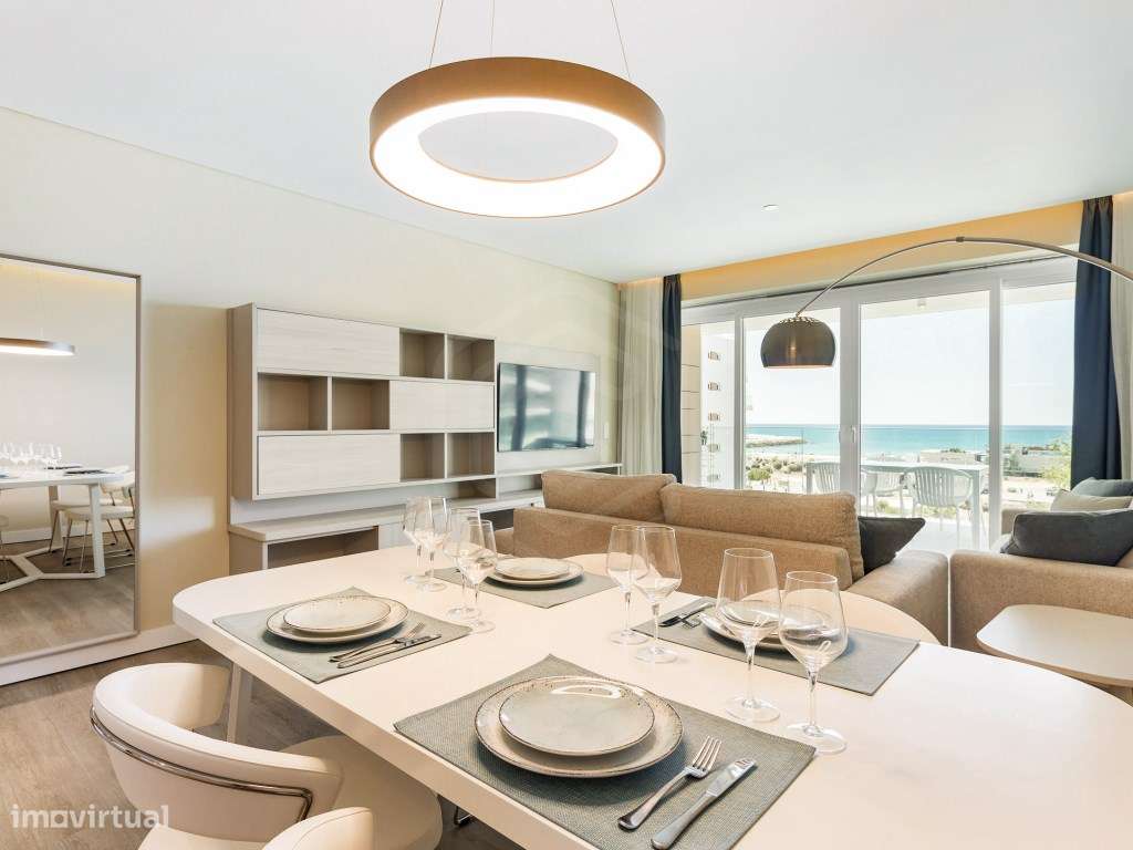 Exclusivo Apartamento T4 Duplex na primeira linha da praia, Vilamou... - Grande imagem: 4/53