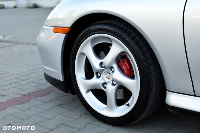 Porsche 911 Carrera 4S Cabrio - 31