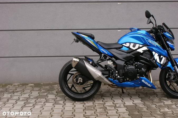 Suzuki GSX - 9