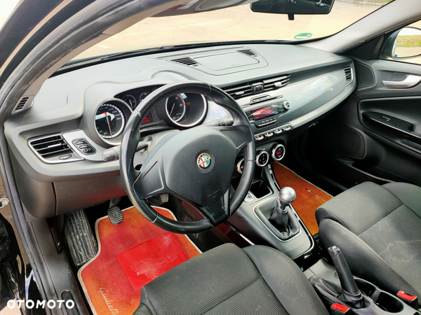 Alfa Romeo Giulietta 2.0 JTDM 16V - 9