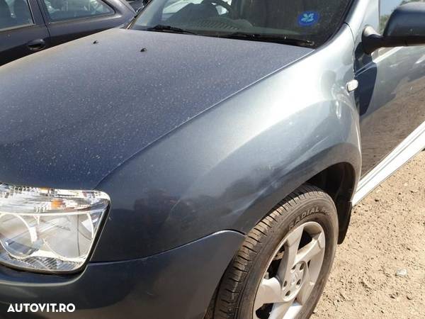 Dezmembrez Dacia Duster 4x4 GRI INCHIS Anglia - 8