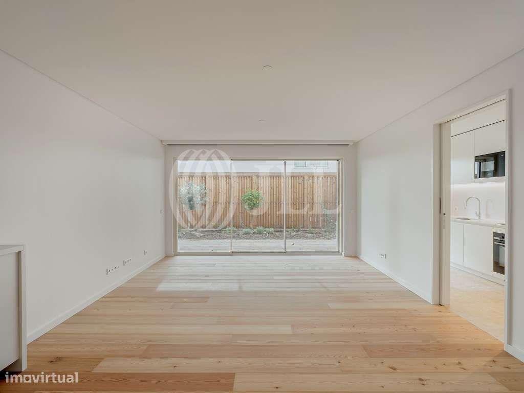 Apartamento T2, com estacionamento, na Junqueira, Lisboa - Grande imagem: 4/36