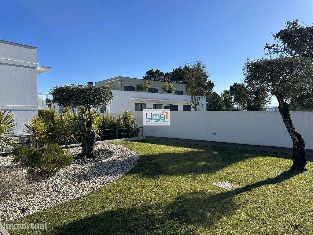 Moderno apartamento T3 - condomínio fechado com piscina-21