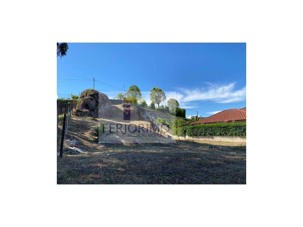 Land for sale in Guimarães, Portugal — €100,000