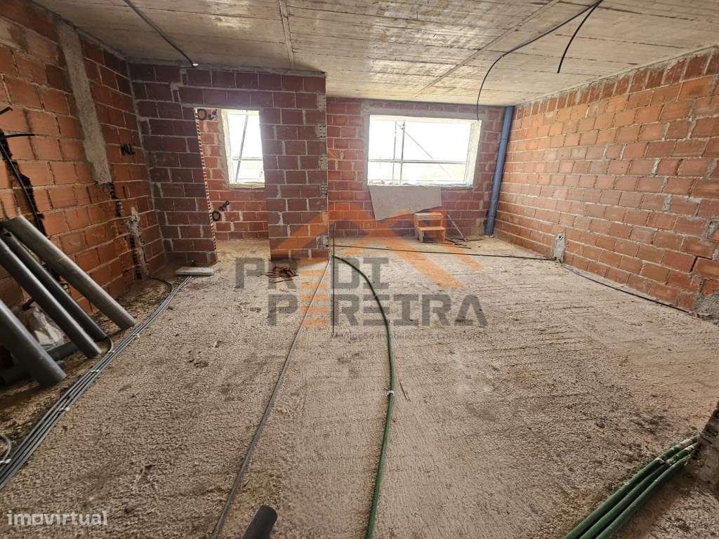T1 situado na Quinta dos Fartos, Apelação.-35