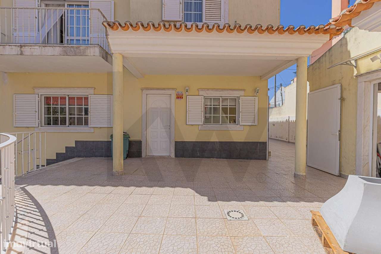 MORADIA T5 | BAIRRO DAS ARROTEIAS – CANEÇAS, ODIVELAS-32