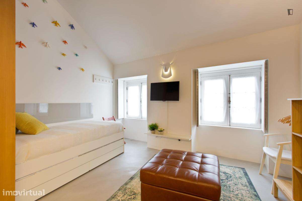 Estúdio - localizado em São Nicolau Porto - Grande imagem: 5/9