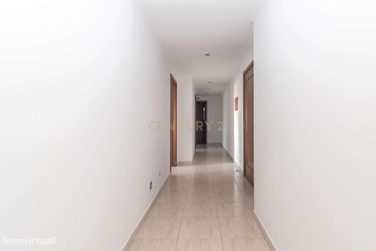 Apartamento T3 Vale do Cobro-6
