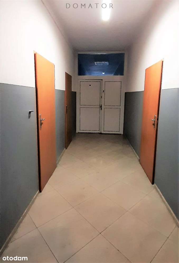 Biurowiec z parkingiem pod inwestycję-4