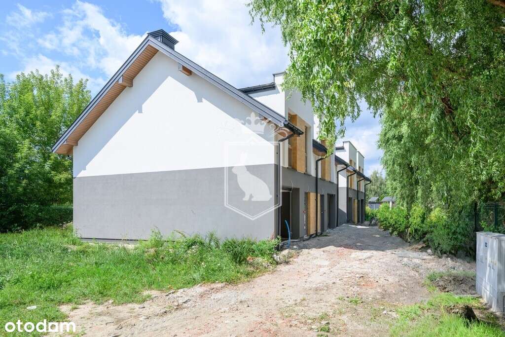 Nowoczesne, solidne domy w zabudowie szeregowej-1