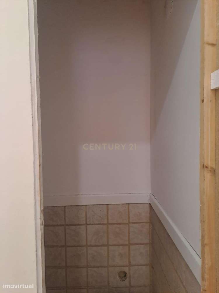 Apartamento T2 - Tapada das Merçês-14