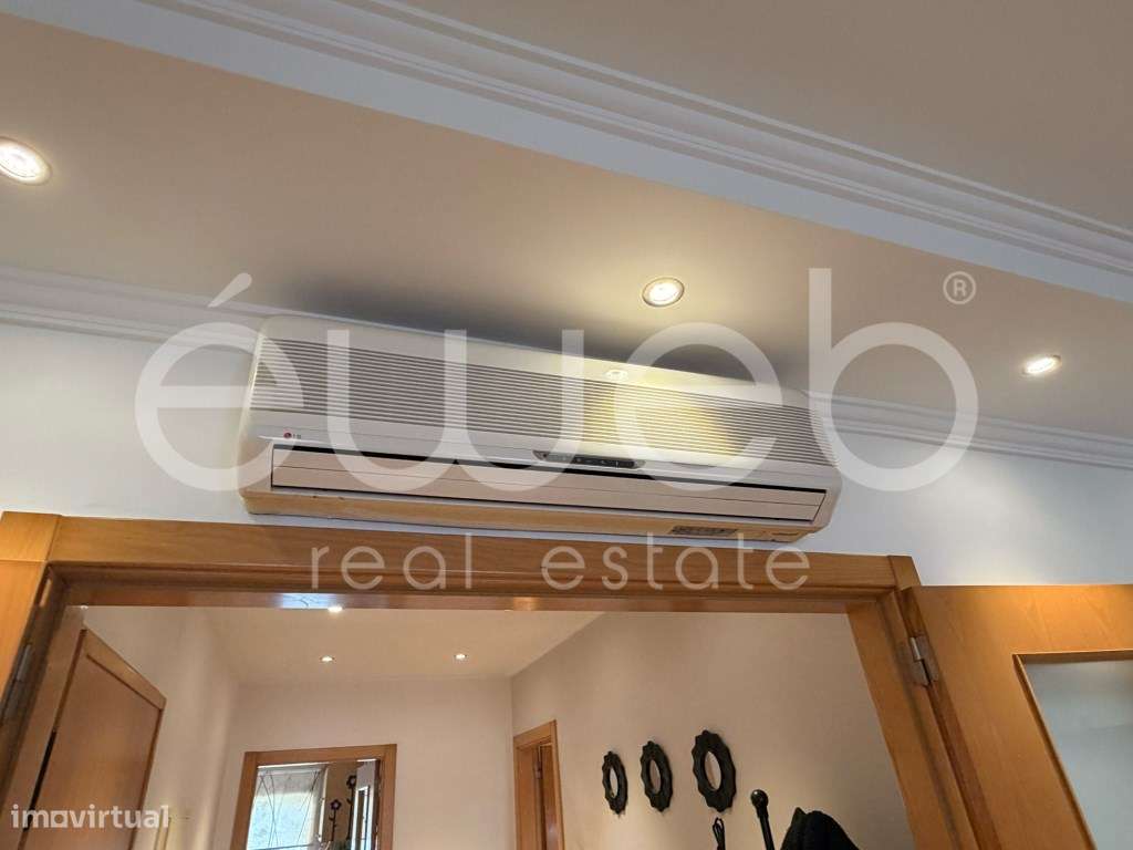 Apartamento T3 com Garagem e Arrecadação, em Aires-3