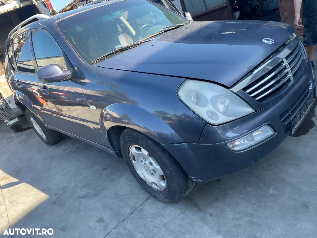 Dezmembrez SsangYong Rexton 2.7d - 1