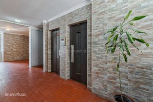 Procura Apartamento T2 para remodelar , em Setúbal?