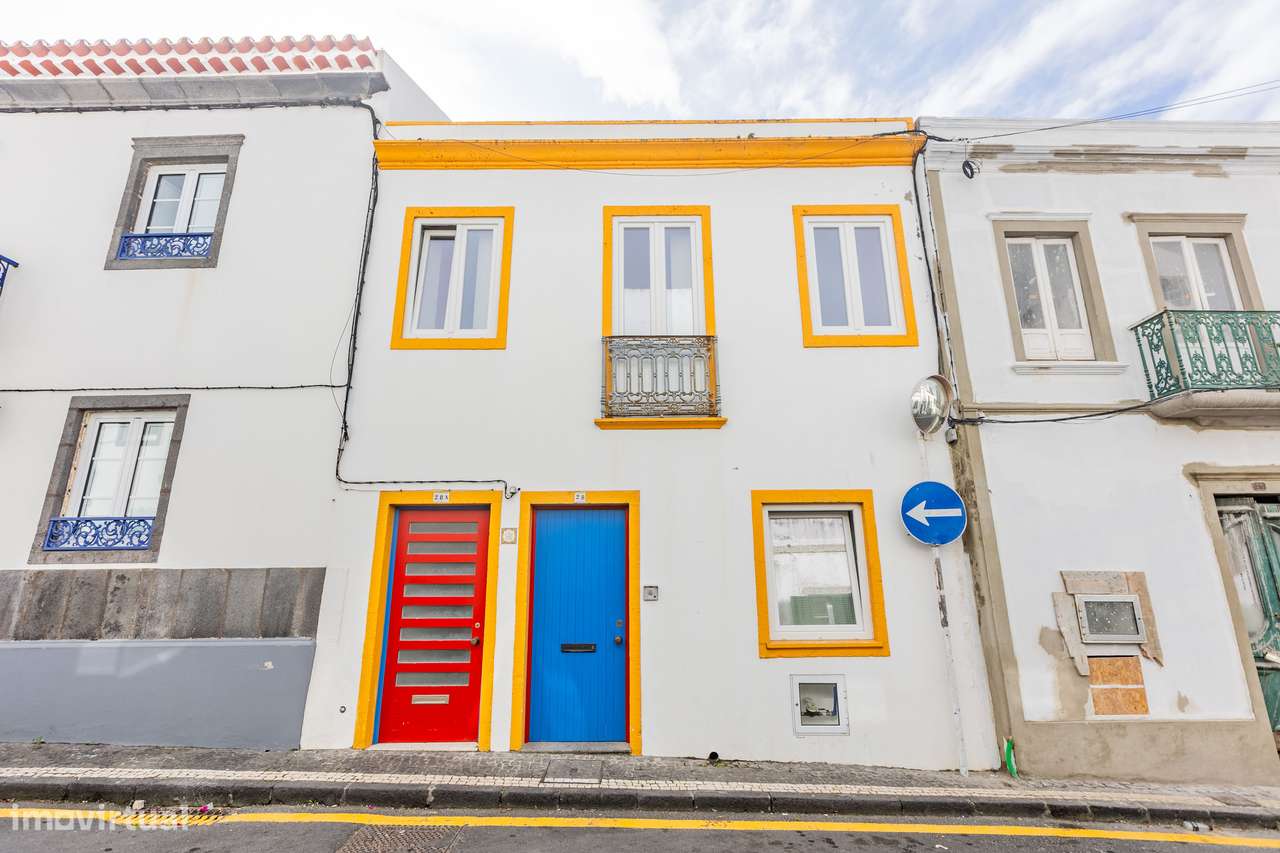 Moradia 4 quartos - Centro de Ponta Delgada - Grande imagem: 1/36