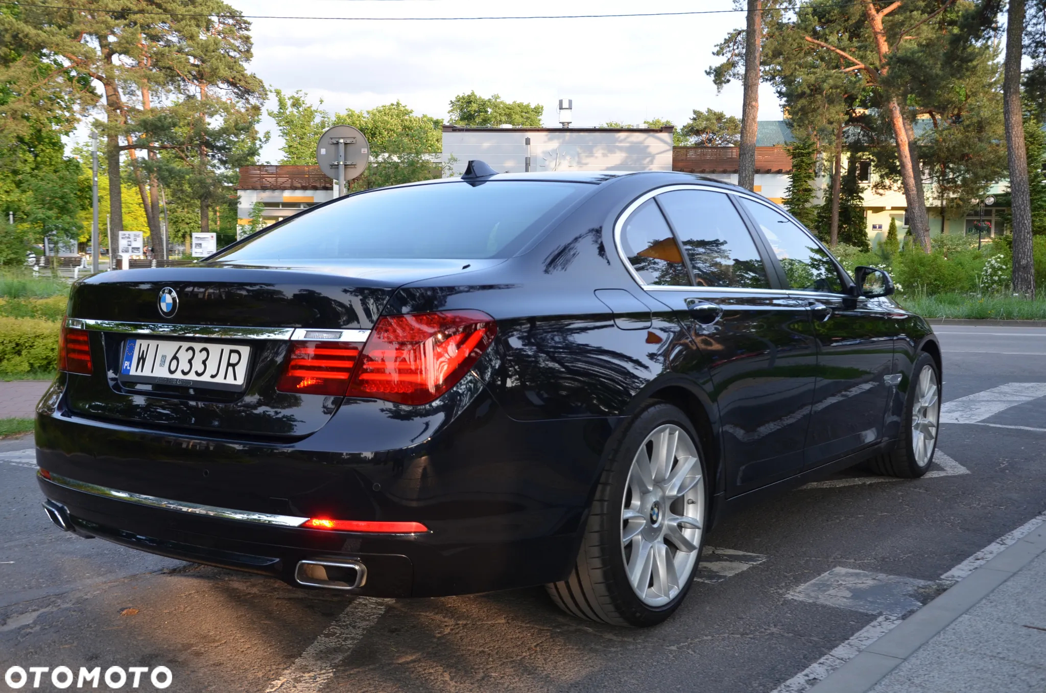 BMW Seria 7 - 10