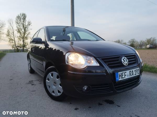 Volkswagen Polo 1.4 16V Comfortline - 16