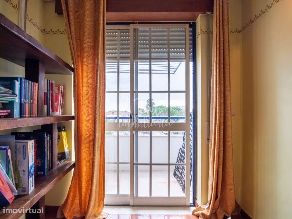 Apartamento T3 no Centro do Cartaxo - Excelente Oportunidade! - Grande imagem: 3/18