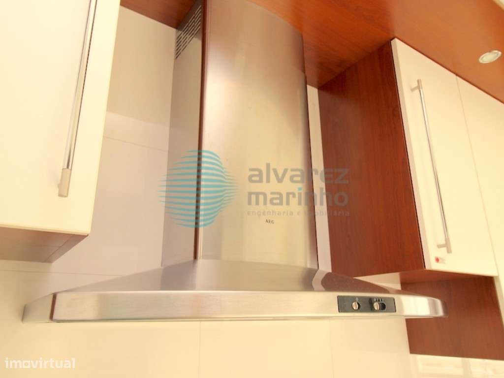 Apartamento T4, com 3 lugares de estacionamento, Parque das Nações-33