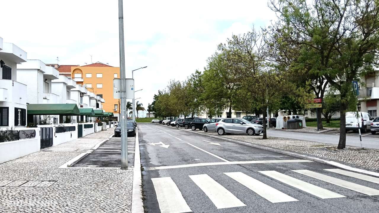 T3 c/ 3 frentes, localizado no Montijo, c/ 3 varandas - remodelado-25