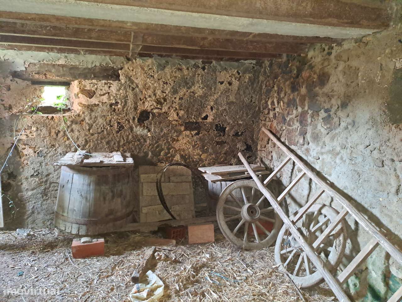 Moradia com Terreno - Excelente oportunidade - Semide-11