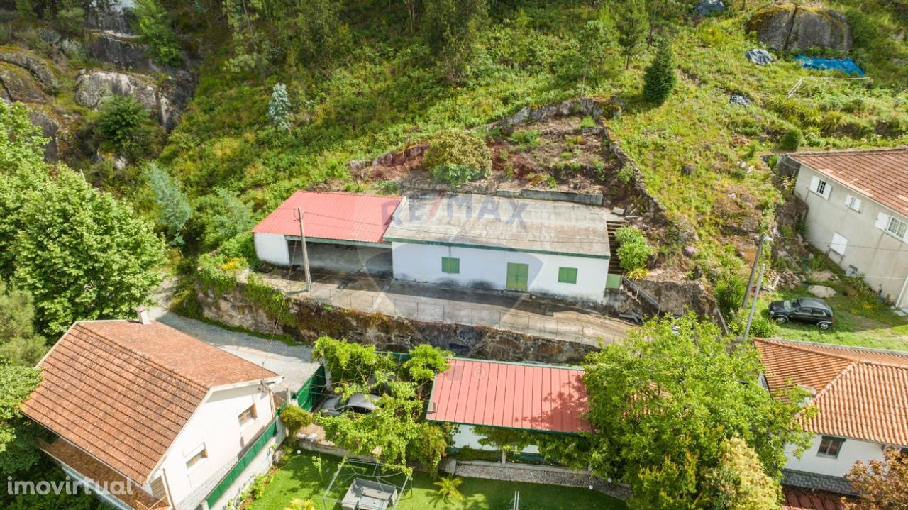 Terreno para construção em Bouro (Santa Maria)