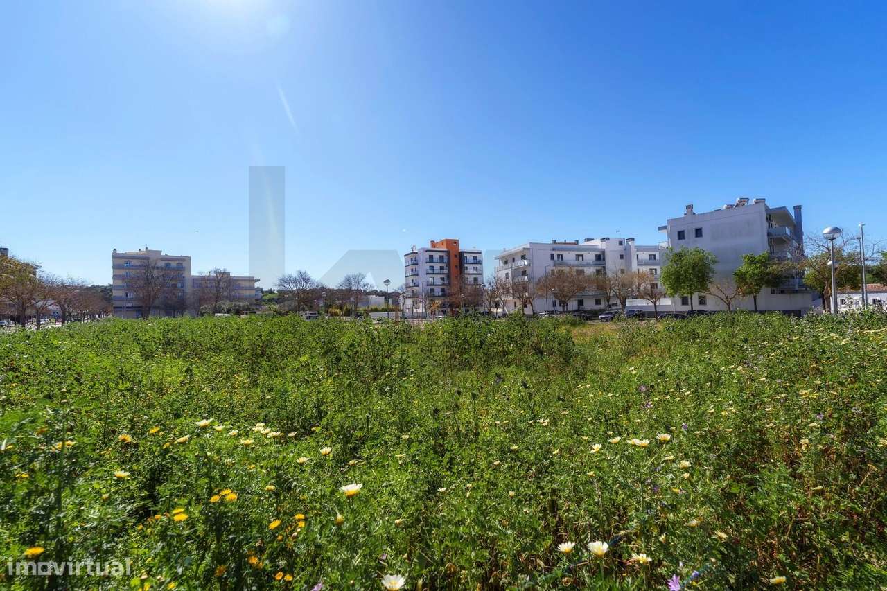 Lote para construção habitacional em zona premium em Loulé - Grande imagem: 2/14