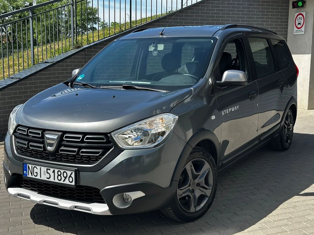 Dacia Lodgy TCe 115 Stepway 2017