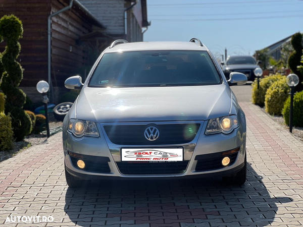 Volkswagen Passat Variant 2.0 Blue TDI SCR Comfortline - 9