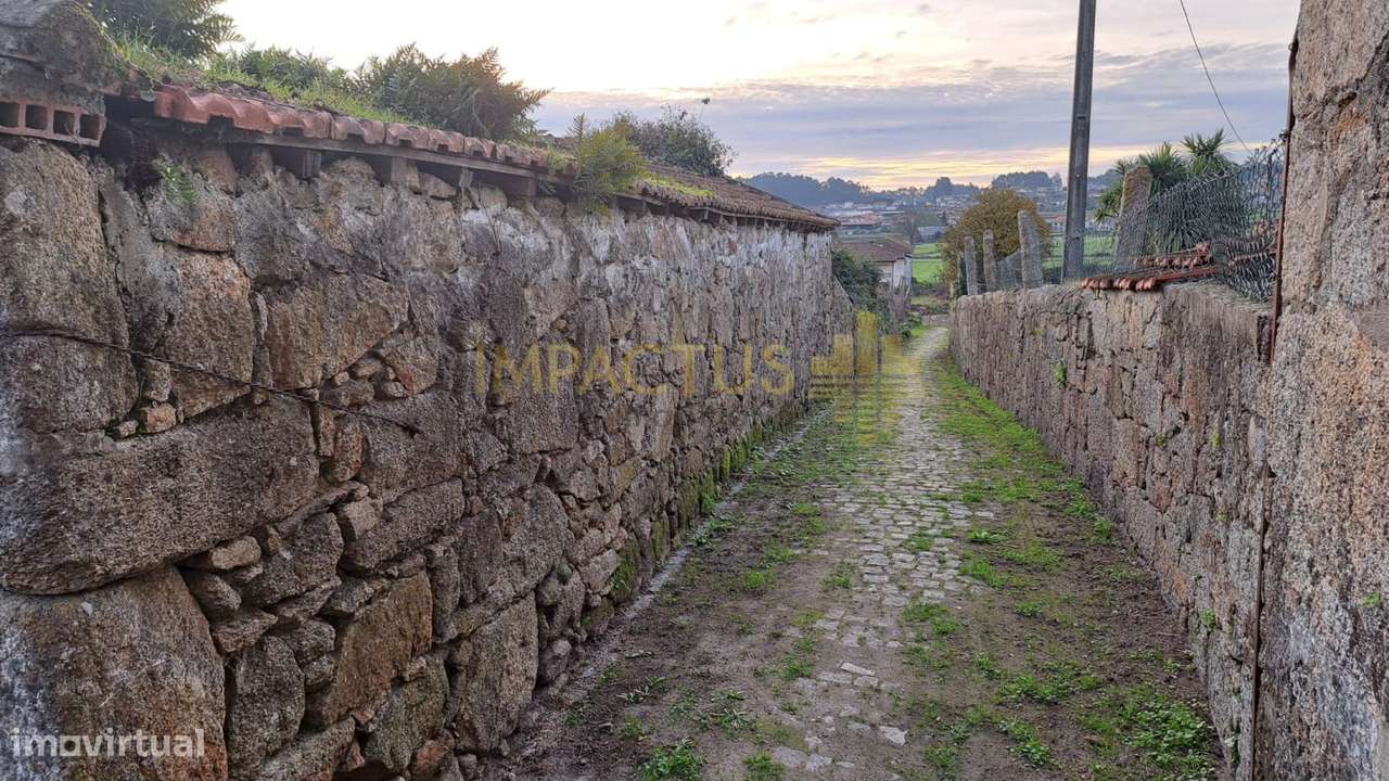 Terreno com moradia para restauro - Grande imagem: 4/15