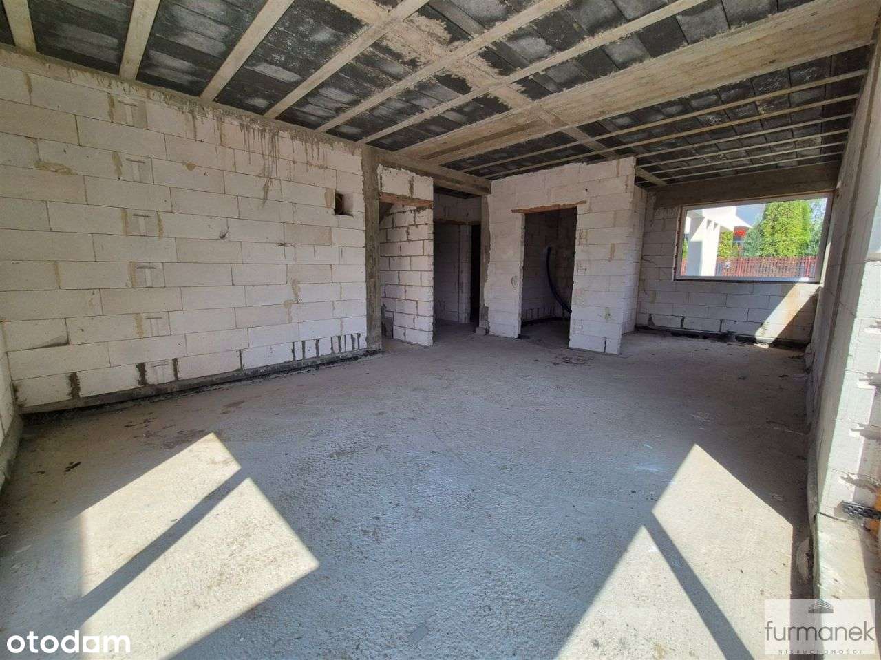 Nowoczesny dom jednorodzinny na nowym osiedlu-15