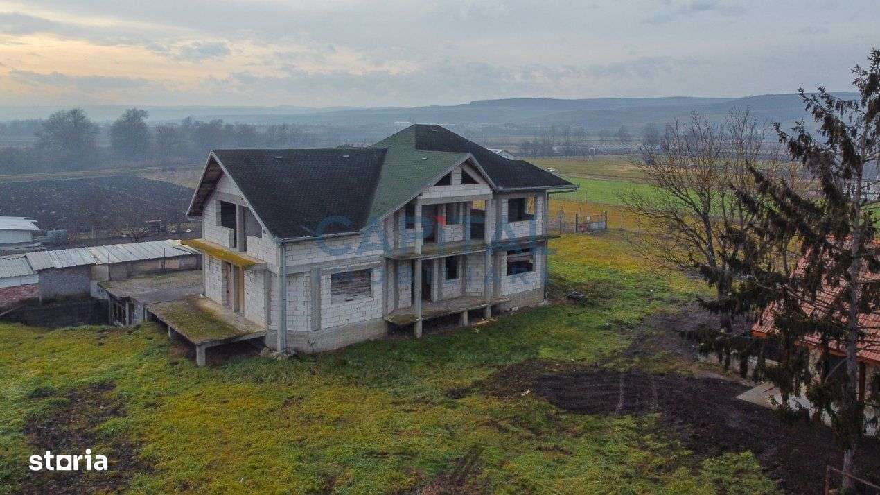 Vanzare casa individuala D+P+M + casuta de vara + teren 2000 mp, loc. - Imagine principală: 5/6