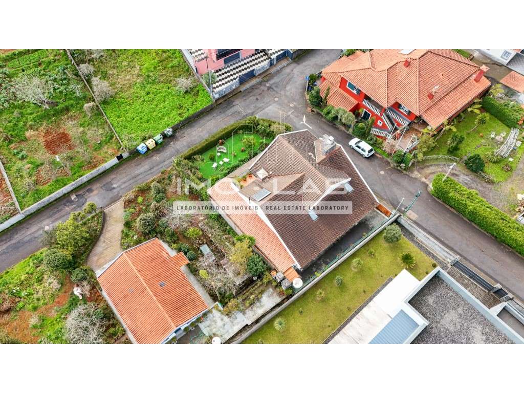 Maison T4 - Santo da Serra - Ilha da Madeira-5