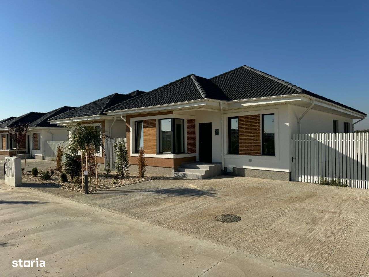 Cel mai vandut proiect din Tunari. Vile gata de predare! - Imagine principală: 4/18