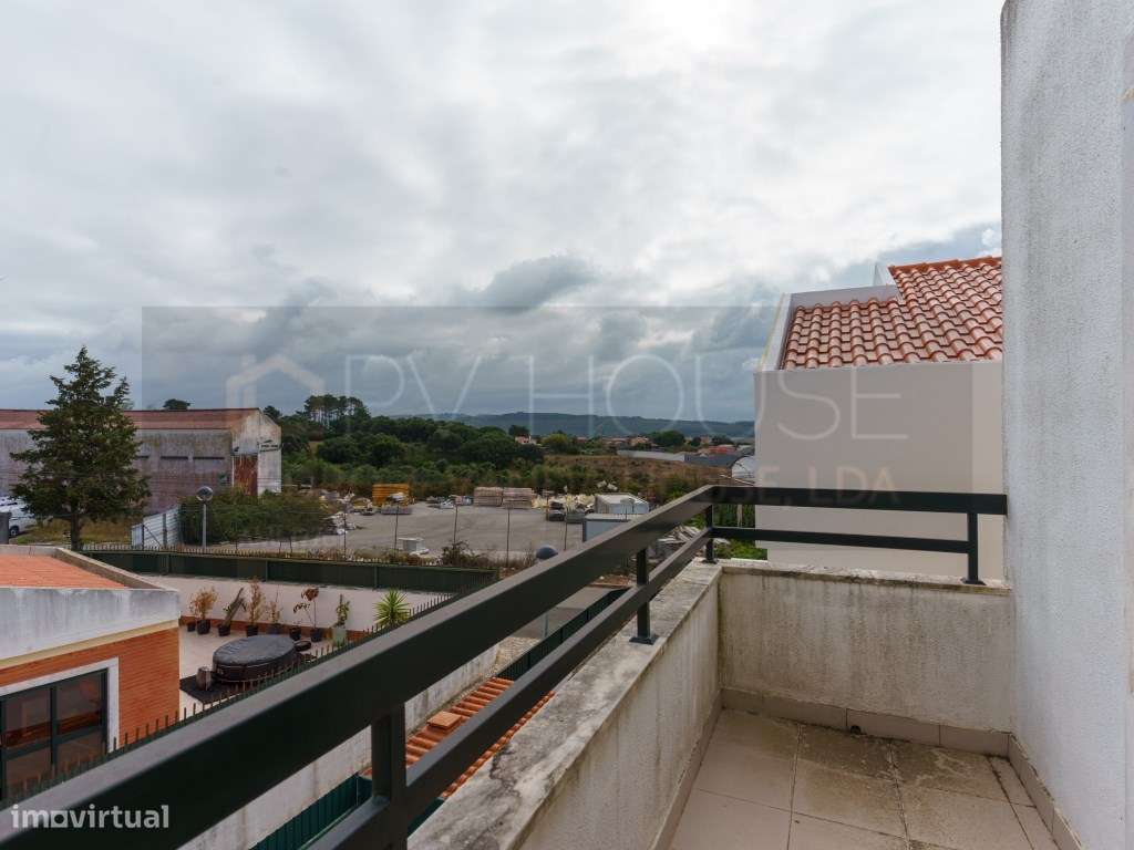 Moradia Duplex V5 duplex com Garagem Algueirão-40