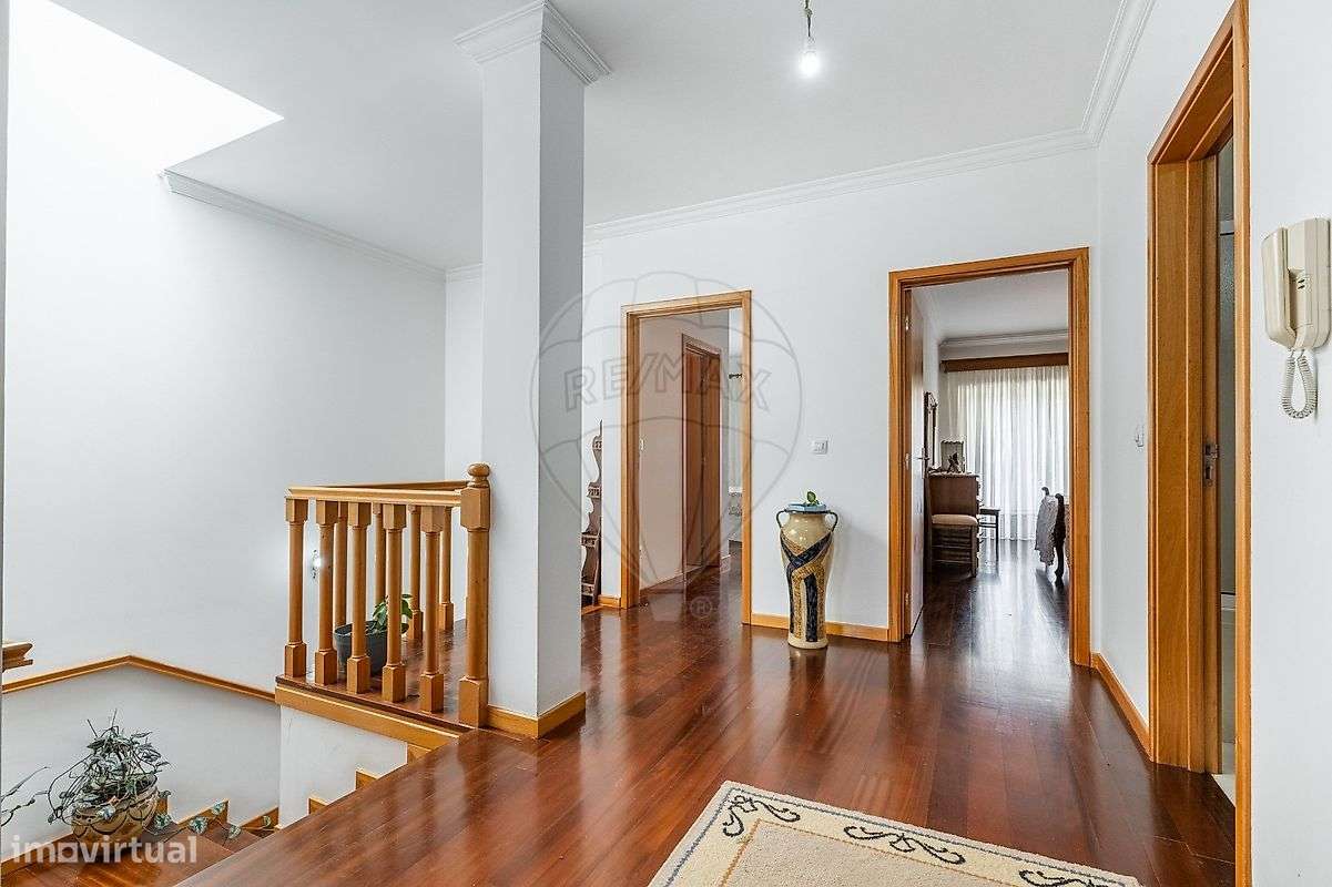 Moradia T4 para venda-16