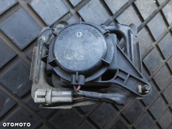 TOYOTA CELICA GT LAMPA PASAŻER PRAWA LAMPA ŚWIATŁA PRZECIWMGIELNEGO 114-76464 - 2