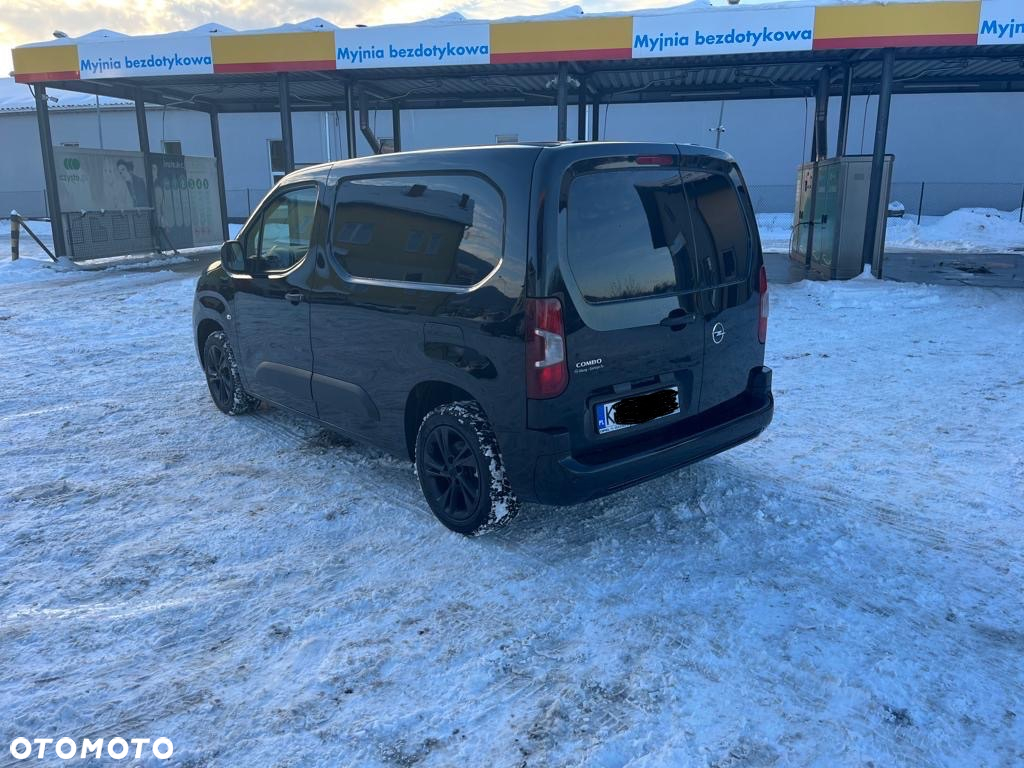 Opel COMBO - 21