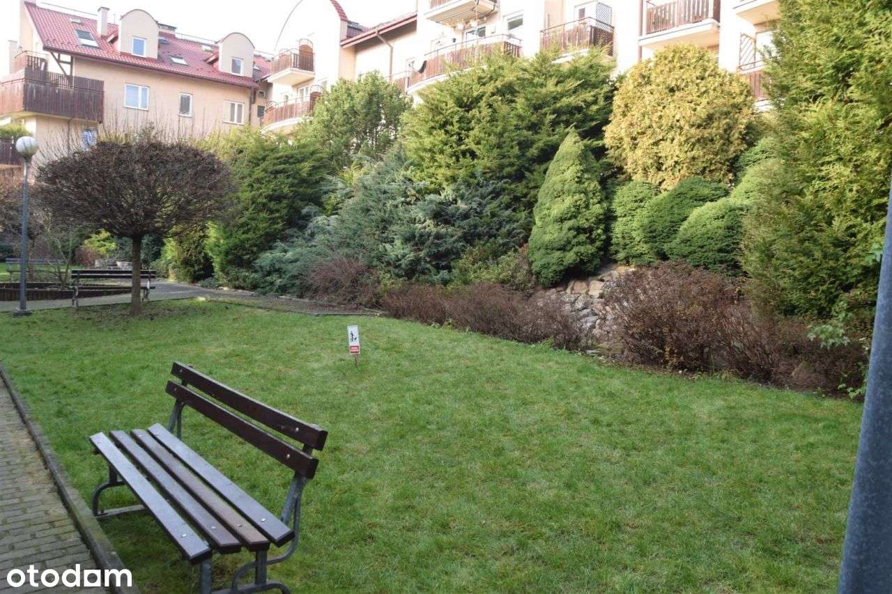 z tarasem Klimatyczne 37,20m,K.Kołłątajowskiej.2001r,Dzwoń.-9