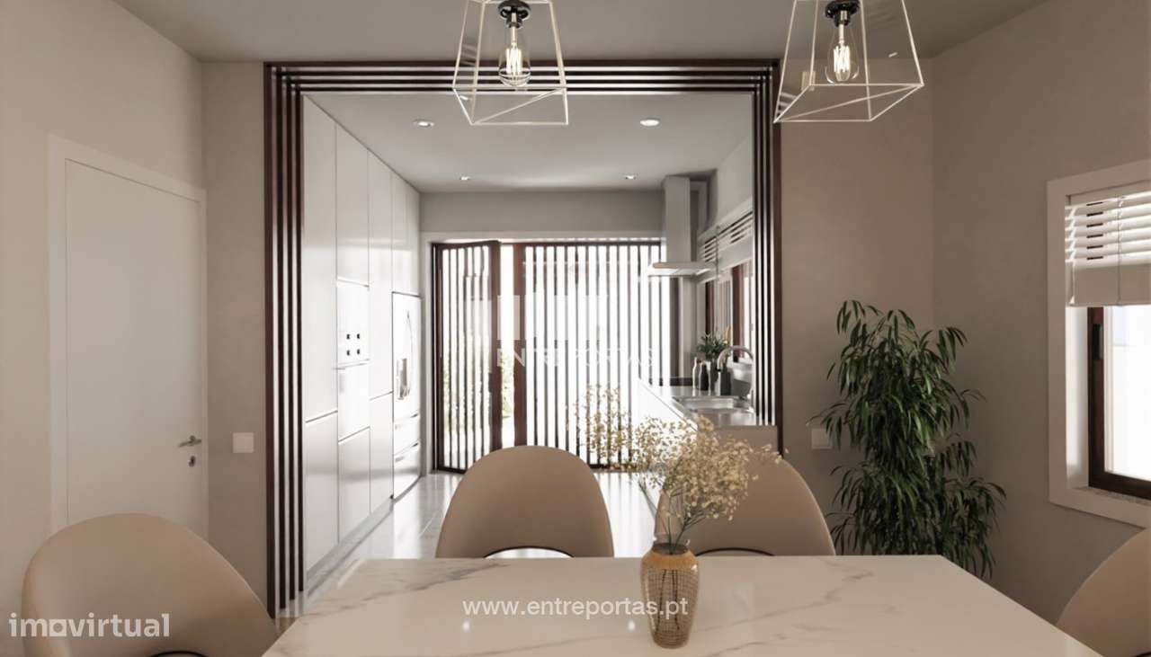 Venda de Moradia V4 no centro de Vila do Conde - Grande imagem: 4/23