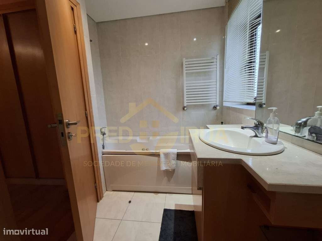 T 2 Recuado em condominio fechada piscina e ginasio com vistas de mar-18