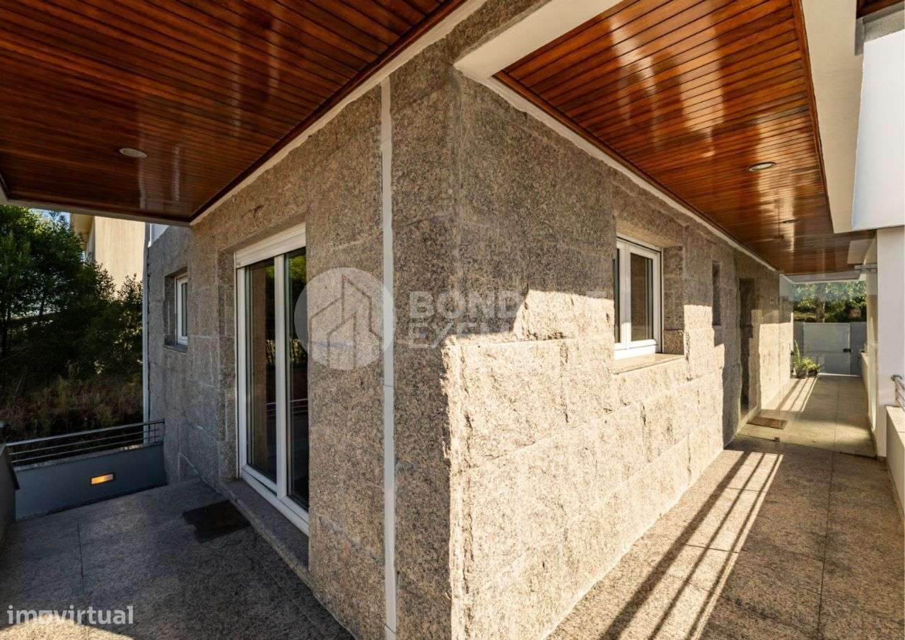 Excelente Moradia V4 - Quinta de Lousã - Valongo-6