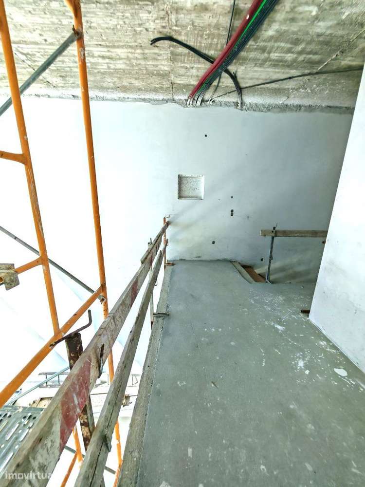 Moradia nova no alto do Monte Estoril - Vistas espectaculares-38