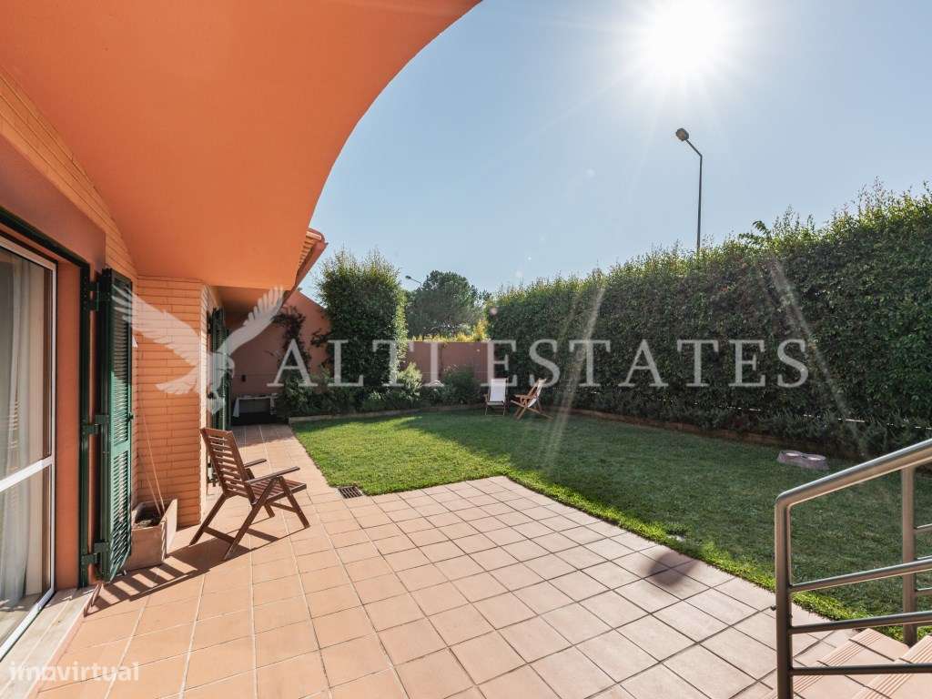 Apartamento T4 no prestigiado Monte Estoril.-34