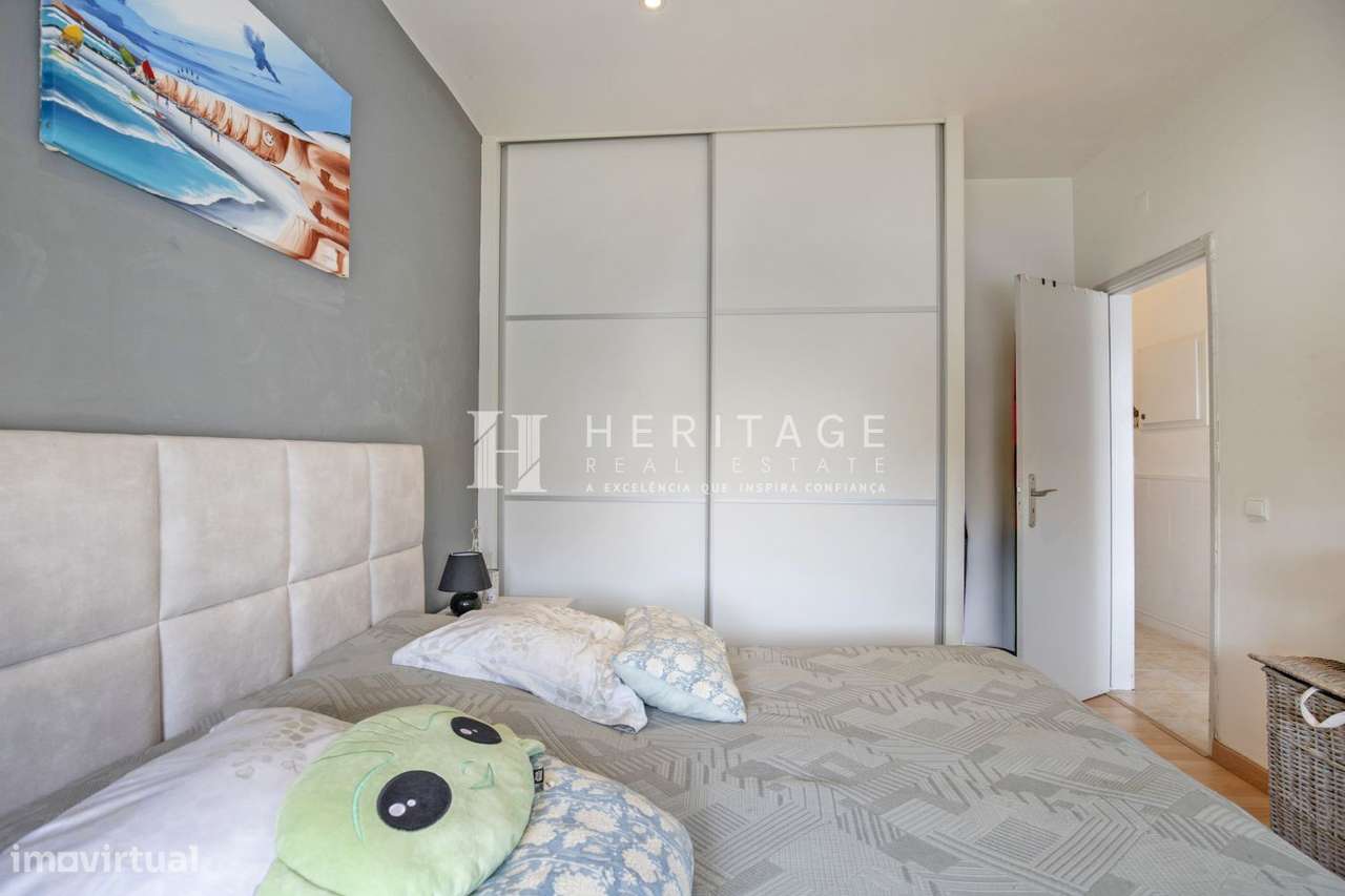 T2 com excelente luz natural no Lavradio | Próximo de tudo-7