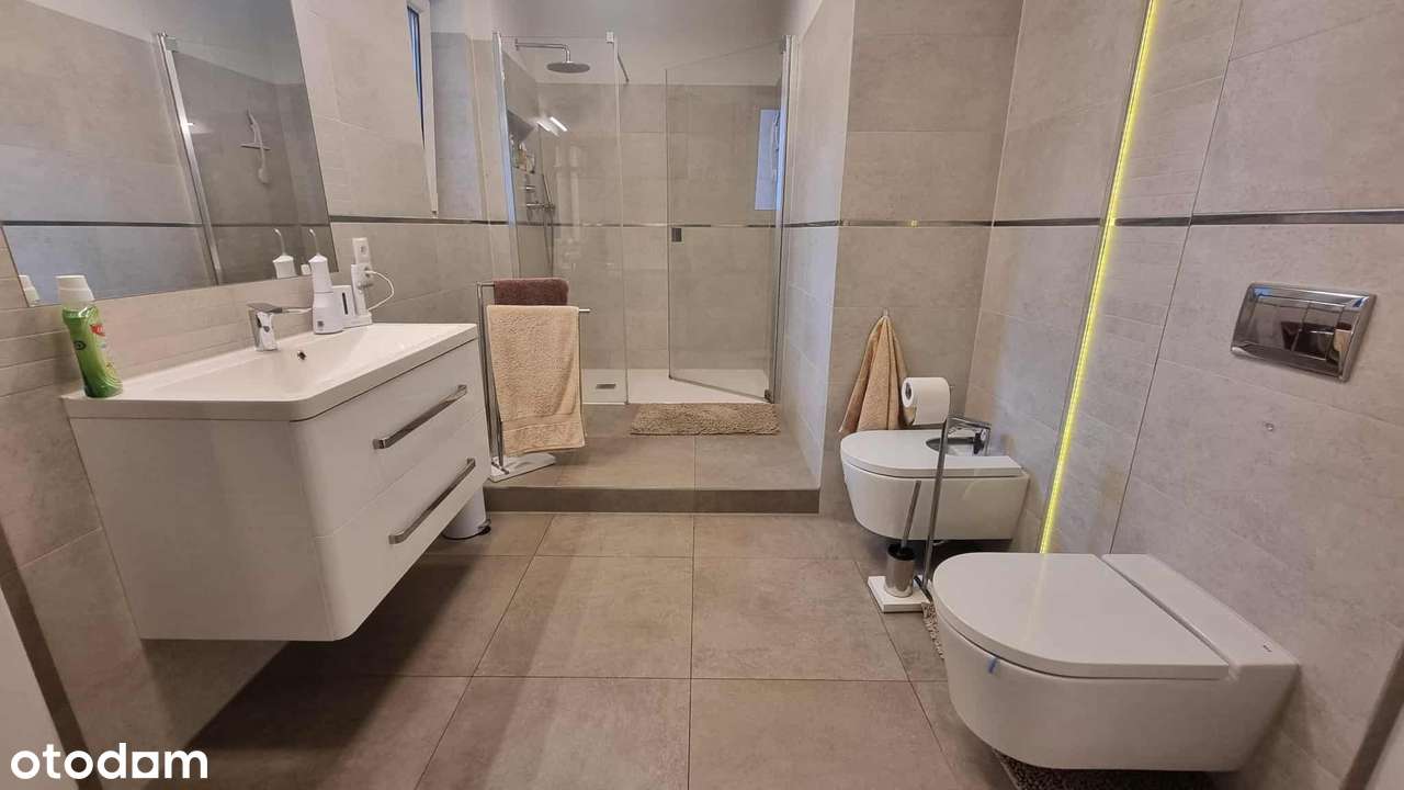 Zadbany dom w Cieszynie w dzielnicy Mnisztwo.-8