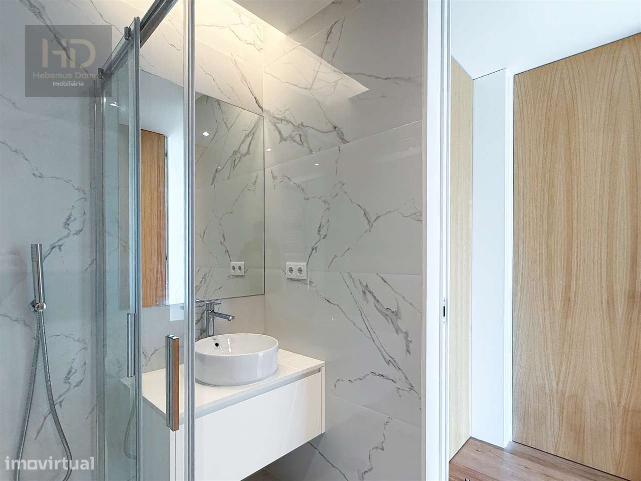 Apartamento T2 de luxo com vista mar e rio em Canidelo-29