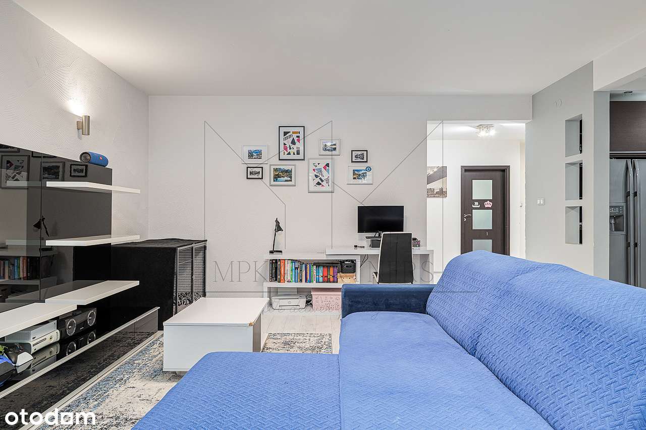 Przestronny, 3 pokojowy, dwustronny apartament na zamkniętym osiedlu!-3